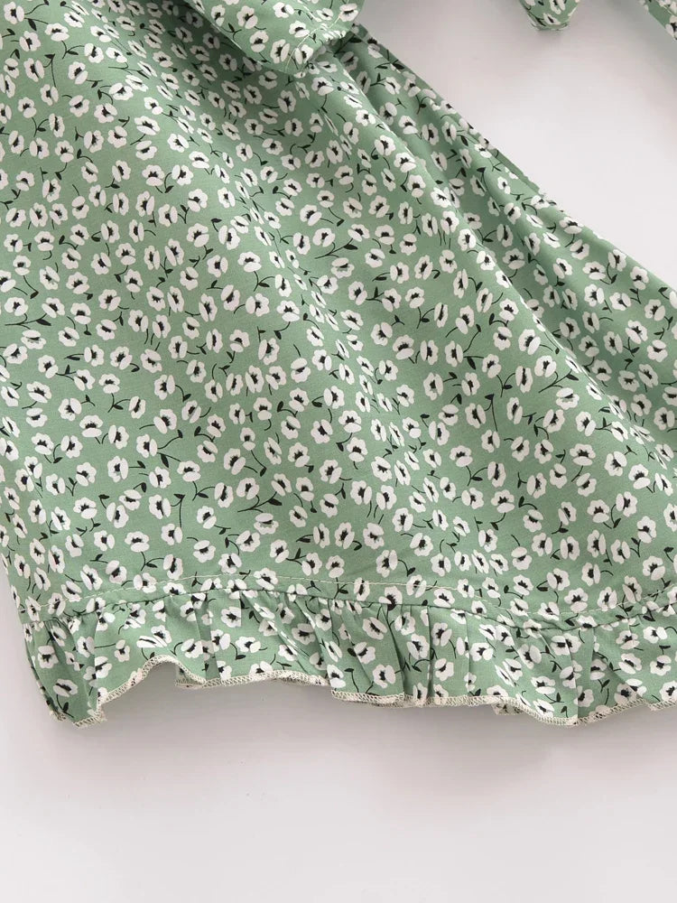 Green Poppy Boho Floral Print Long Sleeve Crop Top