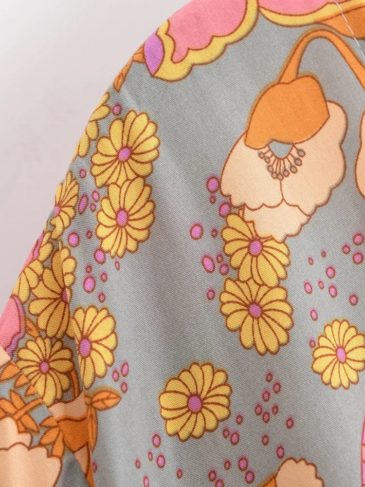 Retro Bloom Boho Floral Print Long Sleeve Crop Top